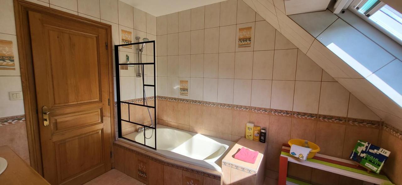 Grande Chambre Sdb Privee Avec Balcon Lannion Exterior foto